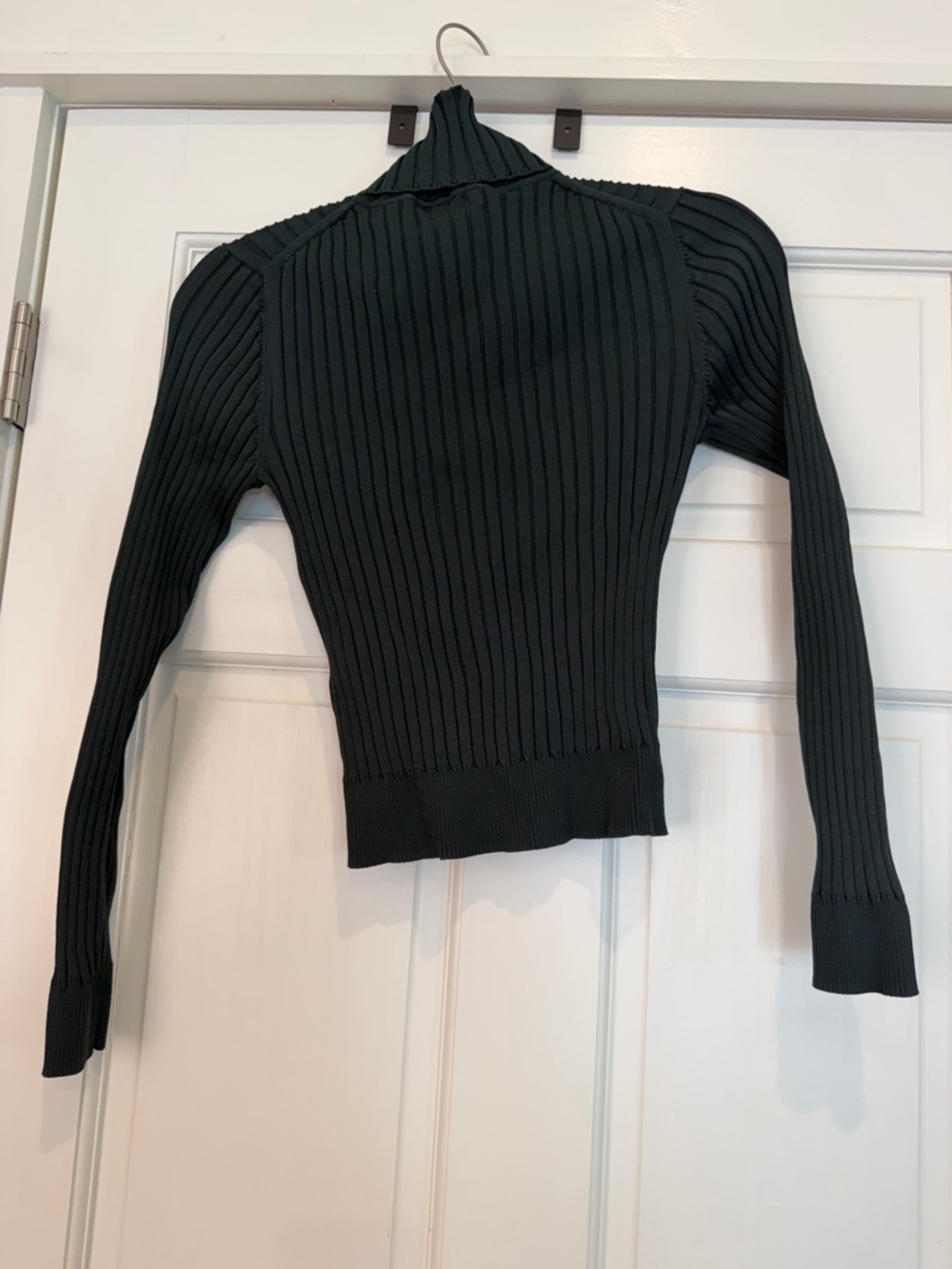 Babaton Aritzia Dark Green Ribbed Turtleneck Sweater - Picture 4 of 4
